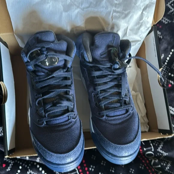 Air Jordan 5 - Picture 5 of 7